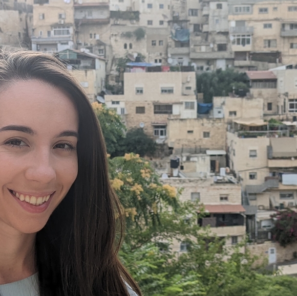 Meet your Posher, Agnes - Picture 2 of 2